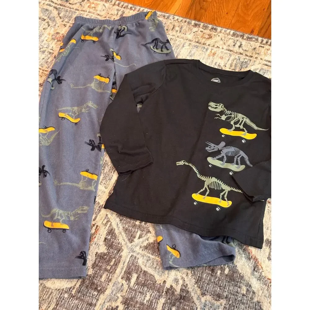 Wonder Nation Dinosaur Skateboard Pajama Set Boys Size 8 Fleece Sleepwear